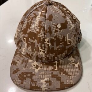 Under Armour Youth SM/MD Digital Camo Baseball Hat Brown Tan Stretch Fit Cap